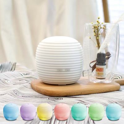 Diffusor de aroma USB portátil de aceite esencial blanco de 100 ml perfecto para el spa de la oficina en el hogar