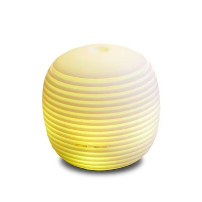 Diffusor de aroma USB portátil de aceite esencial blanco de 100 ml perfecto para el spa de la oficina en el hogar