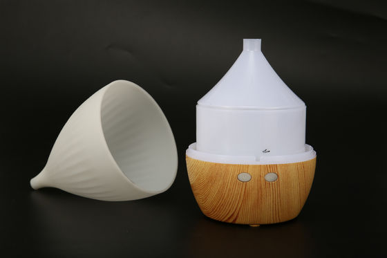 Humidificador ultrasónico 2022 Escritorio 5V USB portátil Difusor de aceite esencial de grano de madera 160ml con luz LED