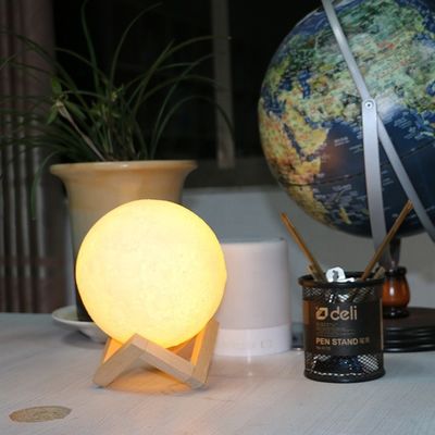 Lámpara lunar de impresión 3D de PLA con control táctil apagable con 10000 horas de vida útil