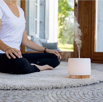 Difusor electrónico ultrasónico de bambú y cerámica de 280 ml para una experiencia de aroma natural